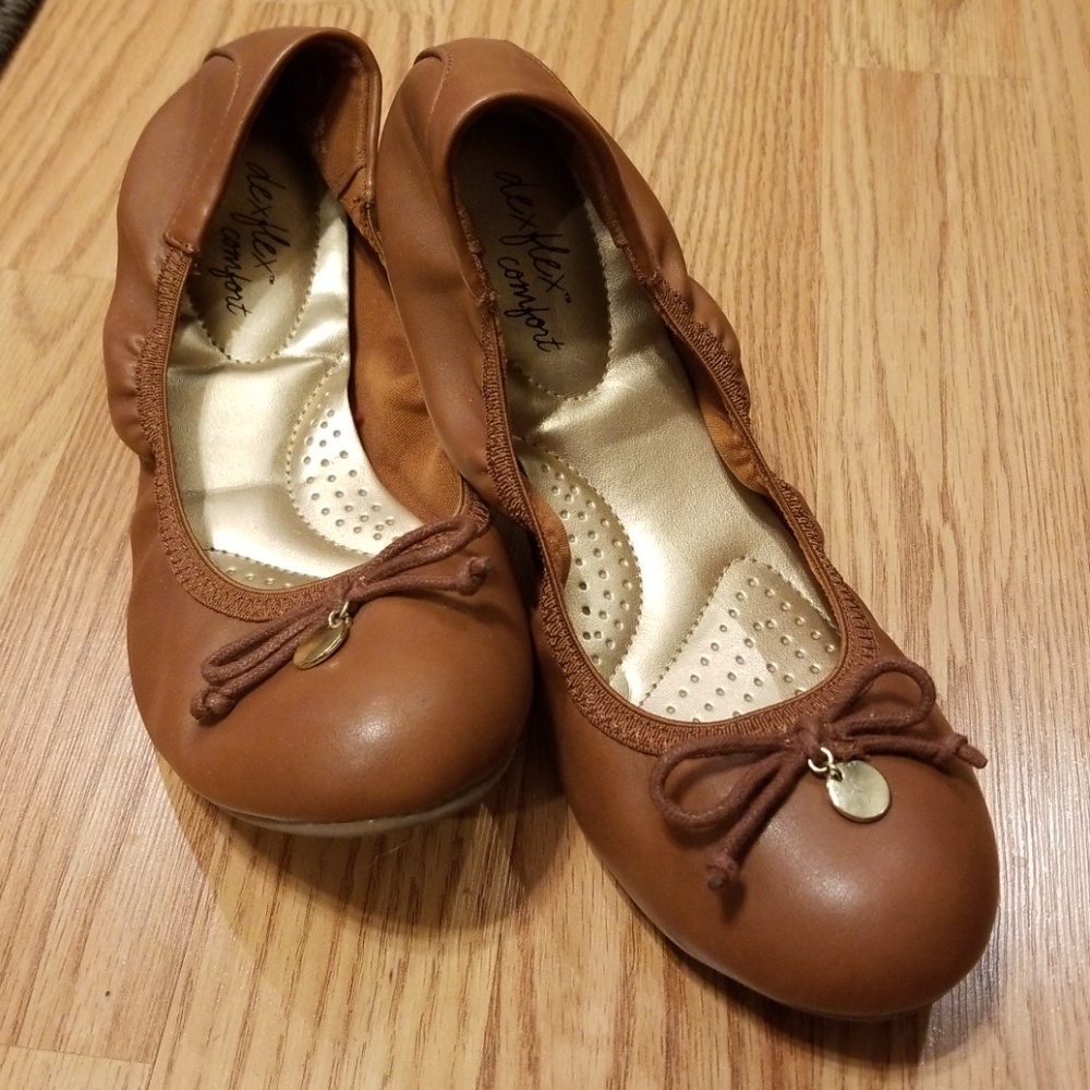 Flats. Dex flex comfort flats foldable size 7W